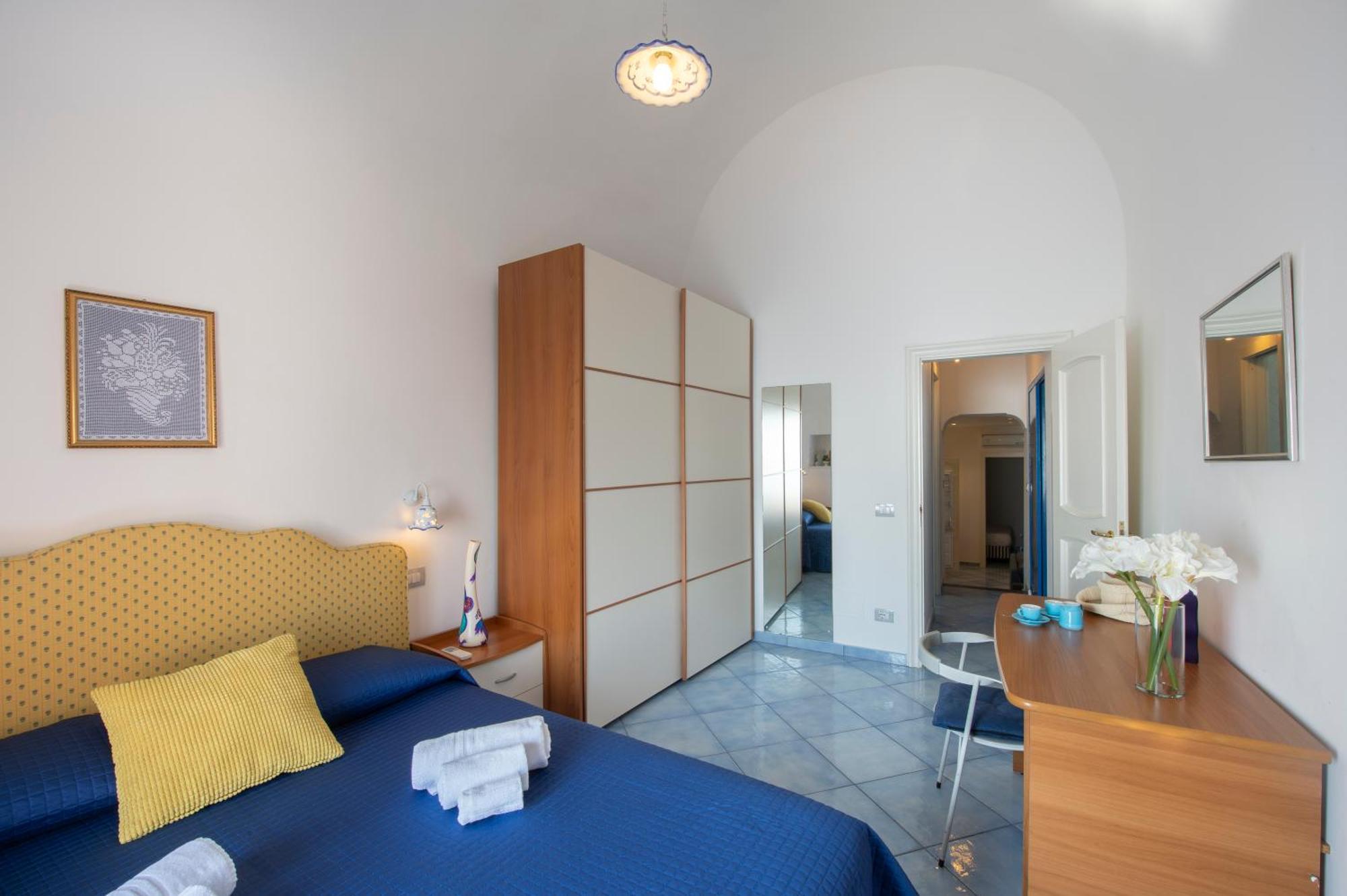 La Casa Accanto